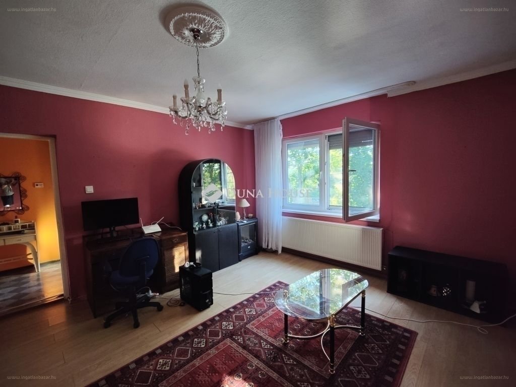 3 bed · 90m² · Családi ház · 69.900.000 ft