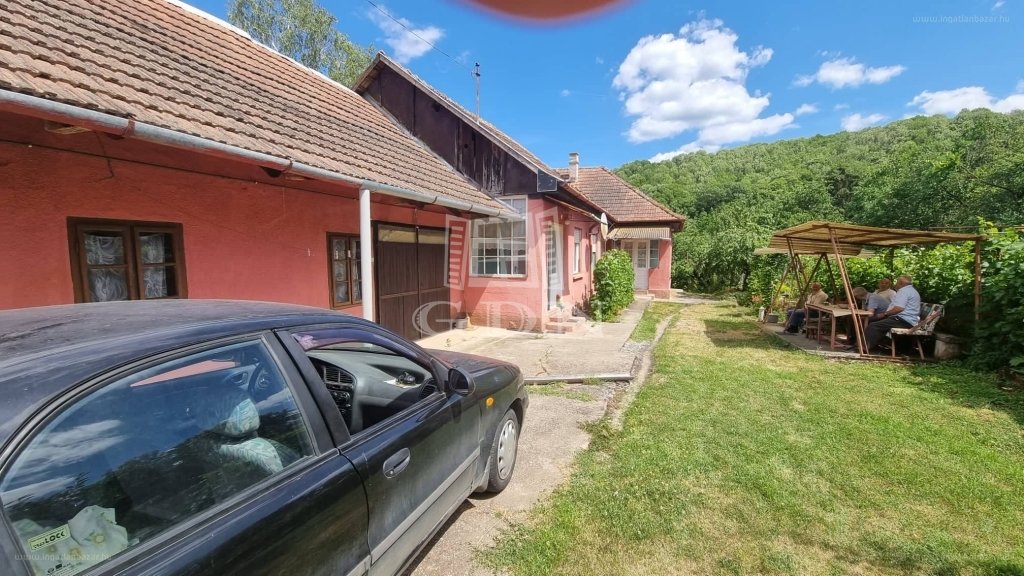 3 bed · 160m² · Családi ház · 23.900.000 ft