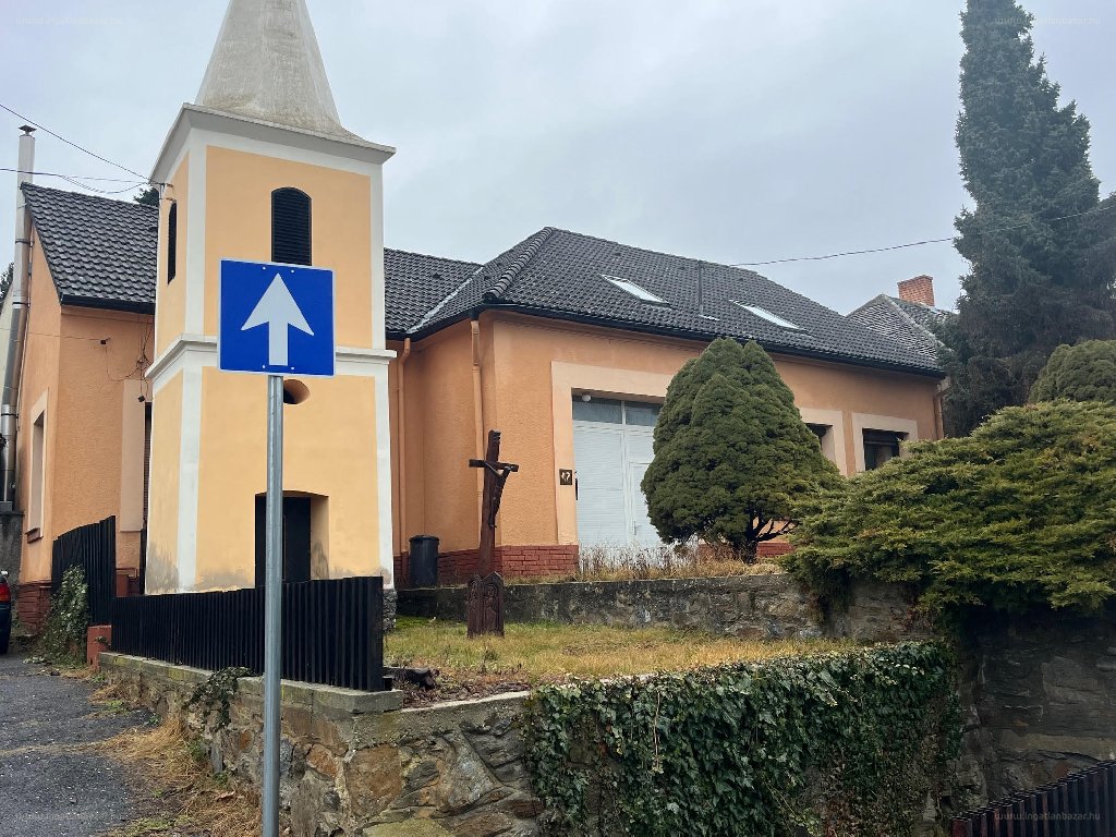 5 bed · 250m² · Családi ház · 99.000.000 ft