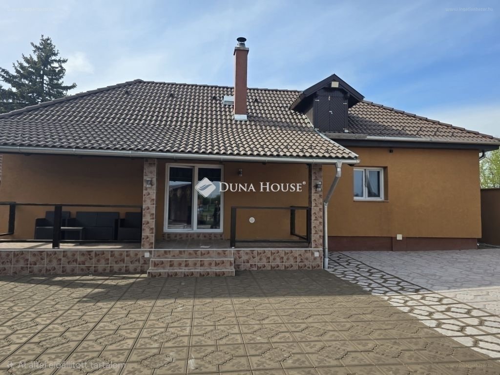3 bed · 121m² · Családi ház · 105.000.000 ft