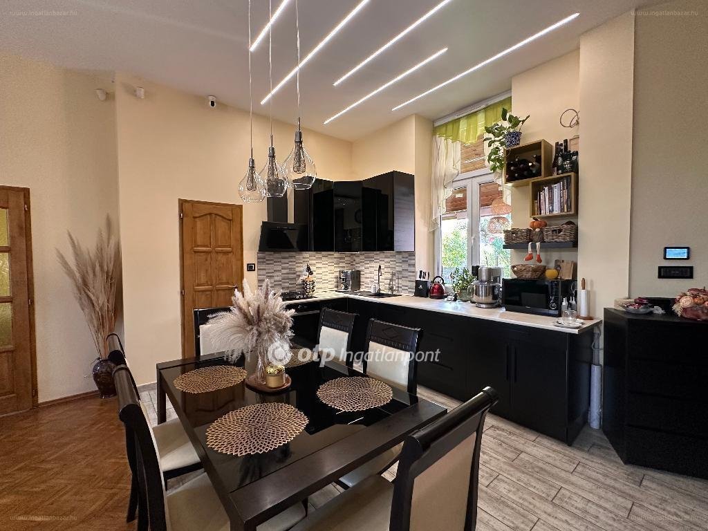 3 bed · 137m² · Családi ház · 155.000.000 ft