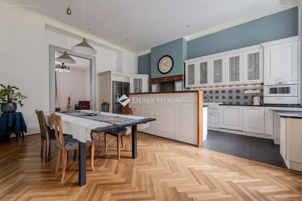 Lakás · 6 hálószoba · 202 m² · 505.000.000 Ft