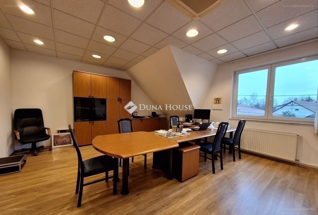 9 bed · 354m² · Családi ház · 250.000.000 ft