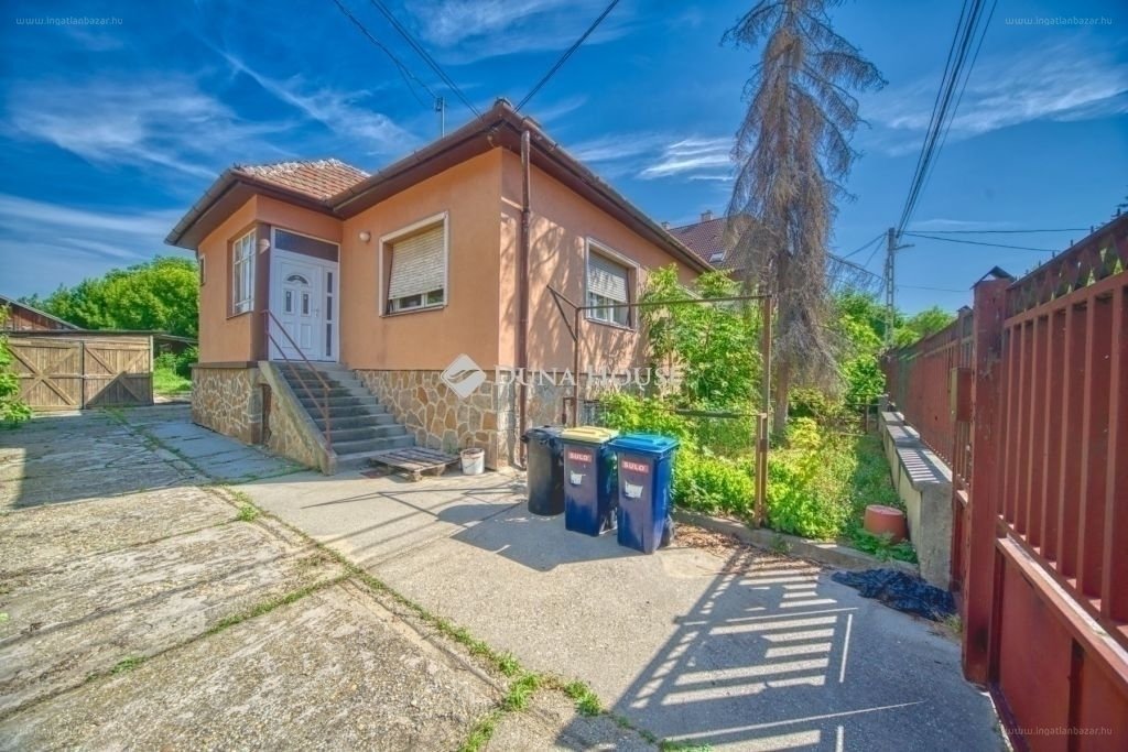 4 bed · 211m² · Ház · 149.000.000 ft