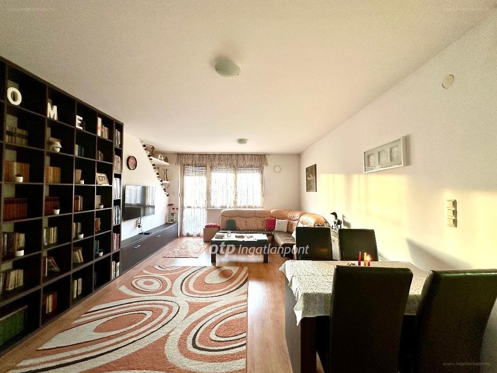 3 bed · 79m² · Lakás · 74.000.000 ft
