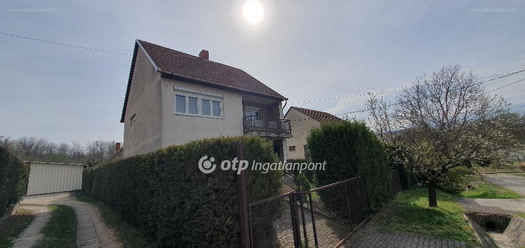 3 bed · 138m² · Családi ház · 61.900.000 ft