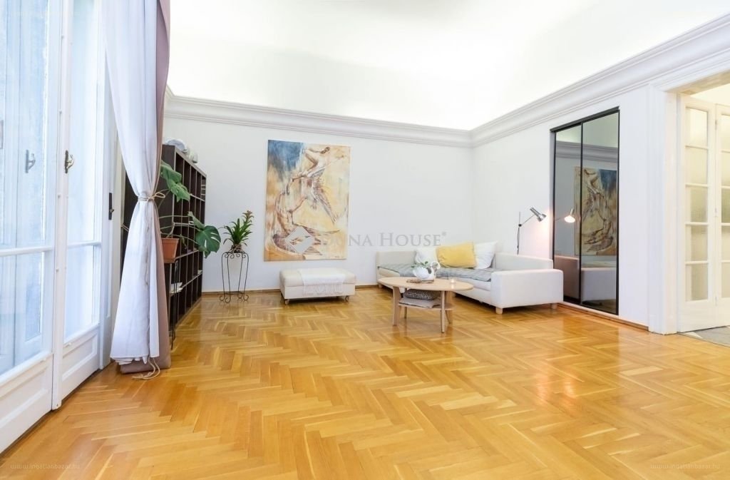 Lakás · 2 hálószoba · 111 m² · 150.000.000 Ft