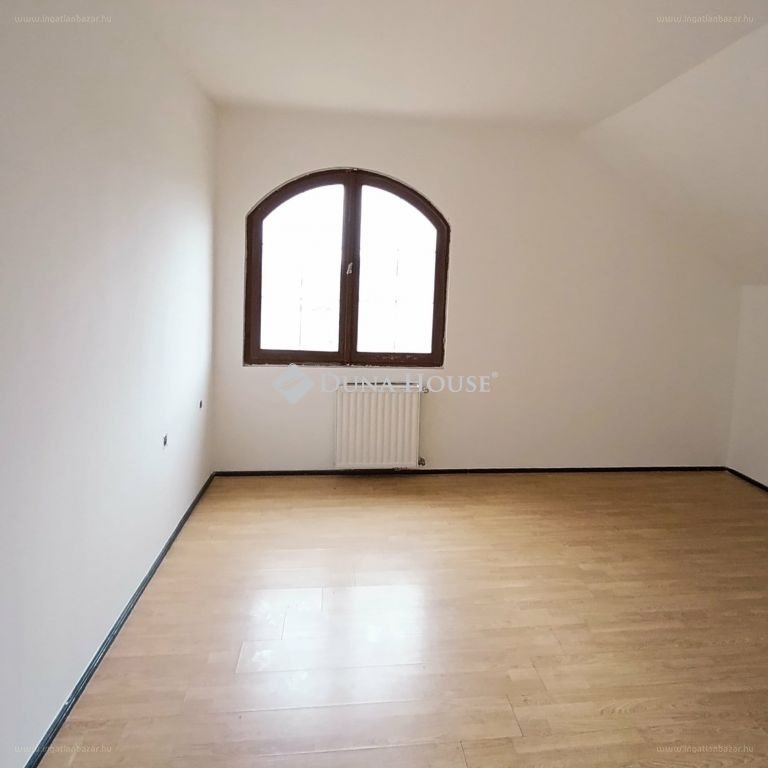 4 bed · 193m² · Családi ház · 110.000.000 ft