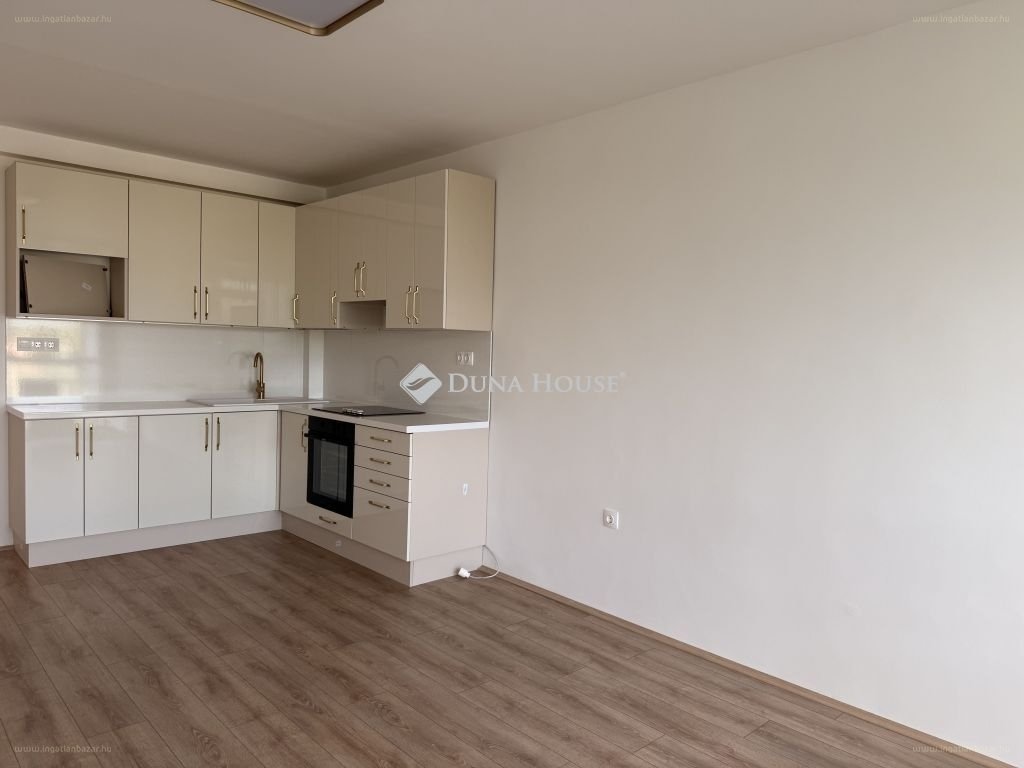 Lakás · 3 hálószoba · 52 m² · 59.900.000 Ft