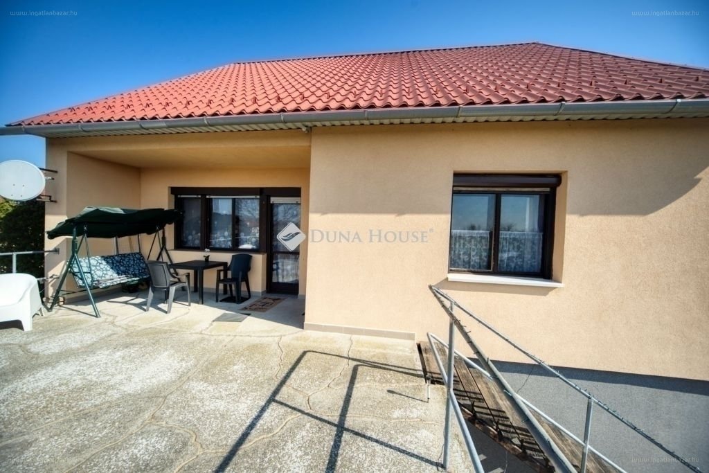 3 bed · 80m² · Családi ház · 81.900.000 ft