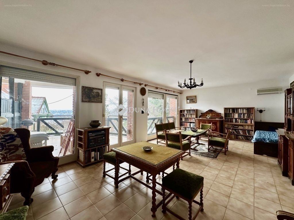 Lakás · 4 hálószoba · 106 m² · 95.900.000 Ft