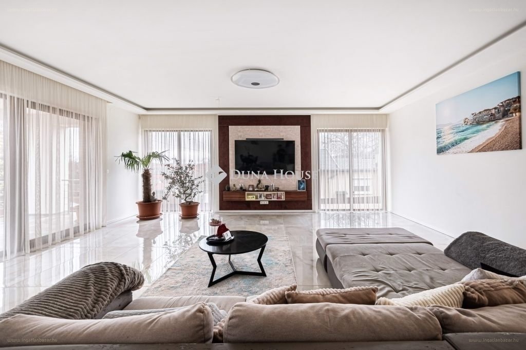 5 bed · 290m² · Családi ház · 199.000.000 ft