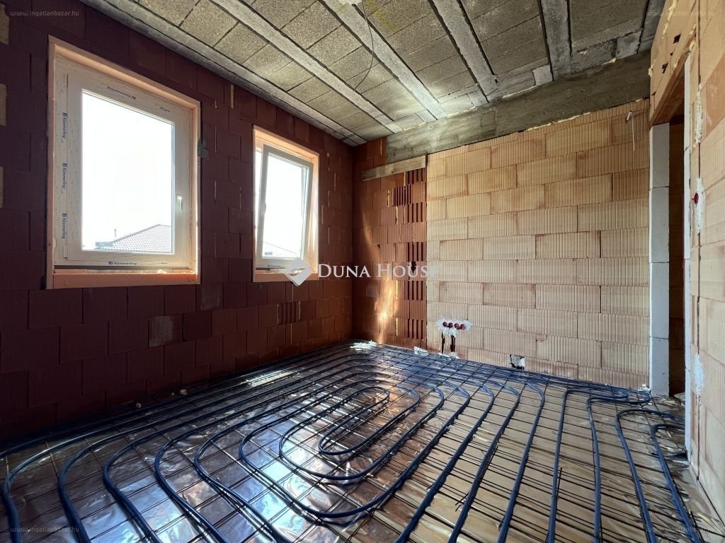 Ház · 4 hálószoba · 90 m² · 105.500.000 Ft