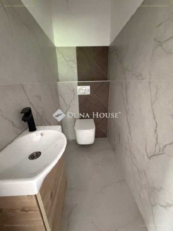 4 bed · 142m² · Családi ház · 127.900.000 ft