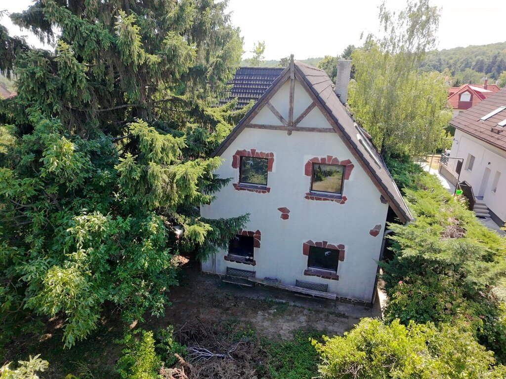 4 bed · 240m² · Családi ház · 179.999.000 ft