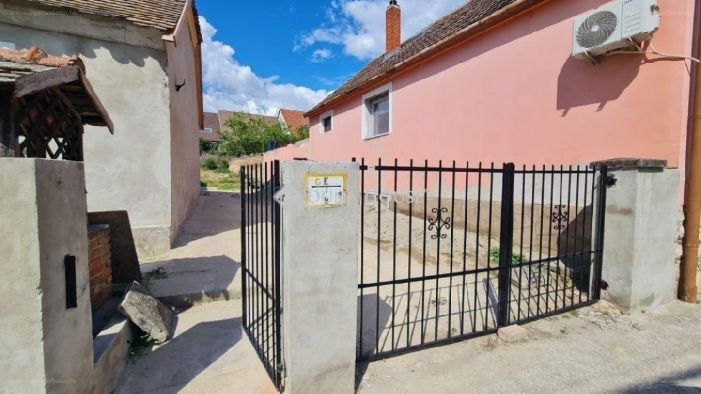Ház · 2 hálószoba · 66 m² · 45.900.000 Ft