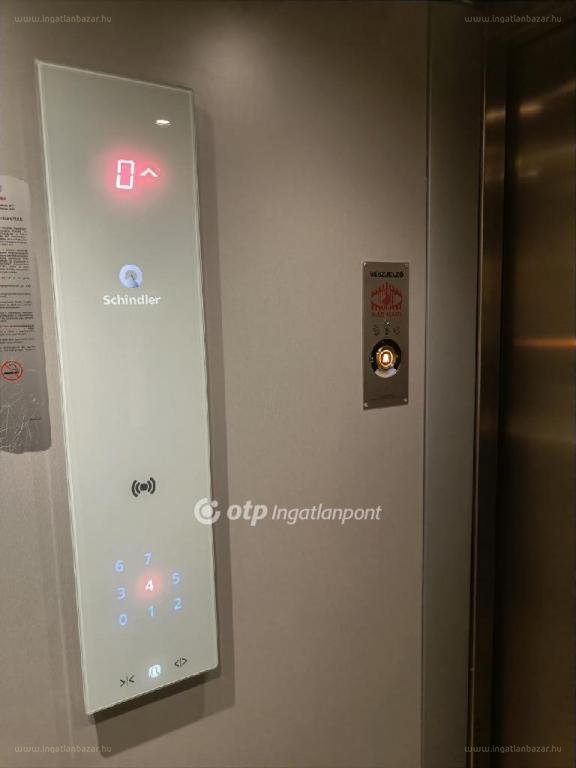 3 bed · 69m² · Lakás · 107.200.000 ft