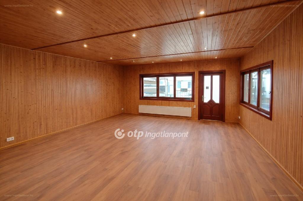 3 bed · 140m² · Családi ház · 147.000.000 ft