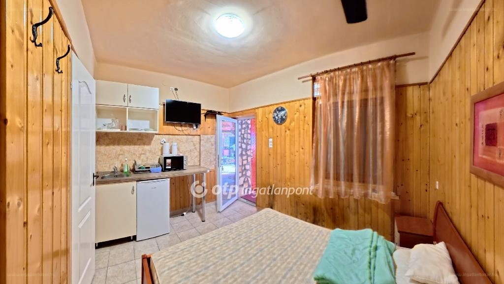 Ház · 7 hálószoba · 186 m² · 159.900.000 Ft