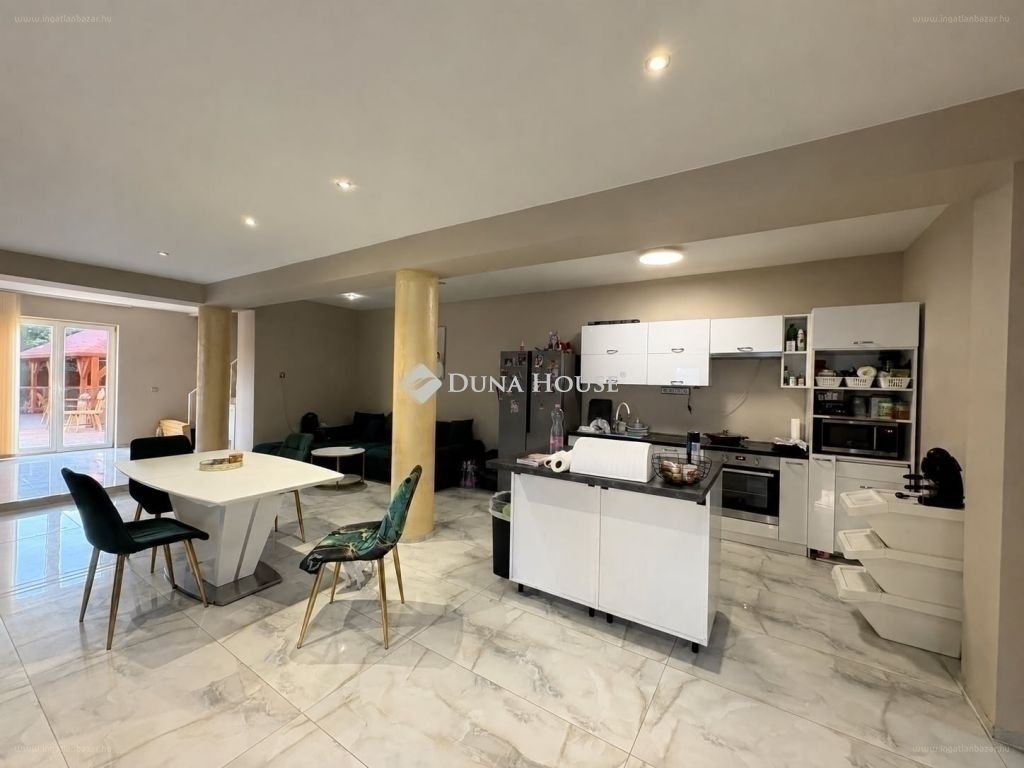 Ház · 5 hálószoba · 145 m² · 94.900.000 Ft