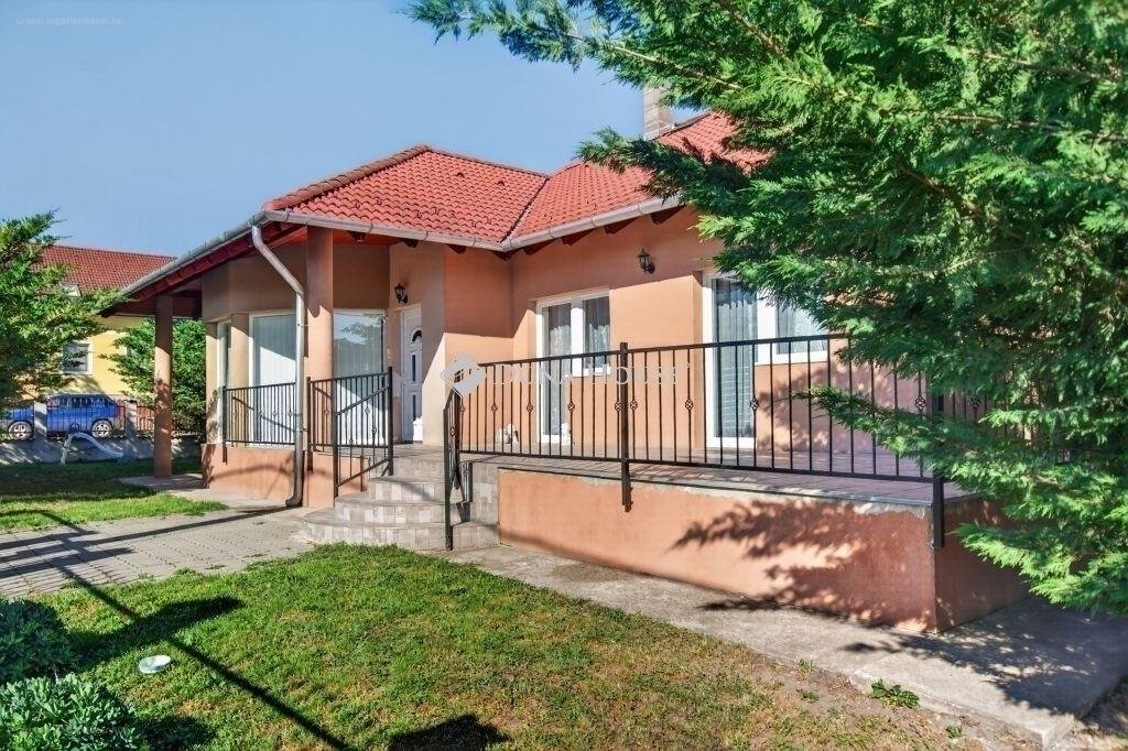 5 bed · 150m² · Ház · 156.950.000 ft