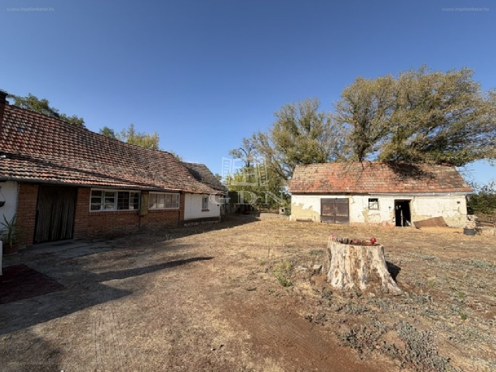2 bed · 110m² · Családi ház · 14.900.000 ft
