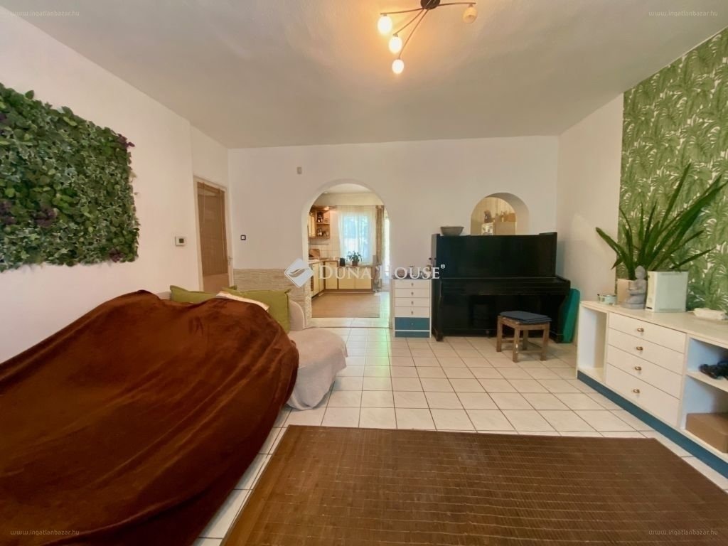 4 bed · 120m² · Családi ház · 79.900.000 ft