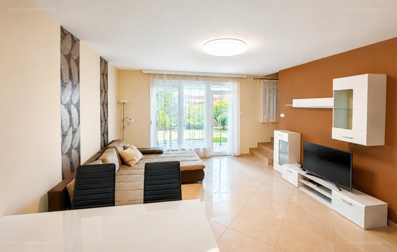 3 bed · 90m² · Családi ház · 96.500.000 ft