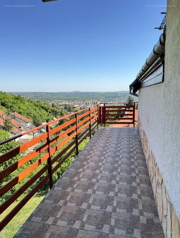 3 bed · 90m² · Lakás · 89.900.000 ft