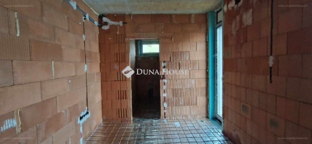 5 bed · 184m² · Családi ház · 233.879.500 ft