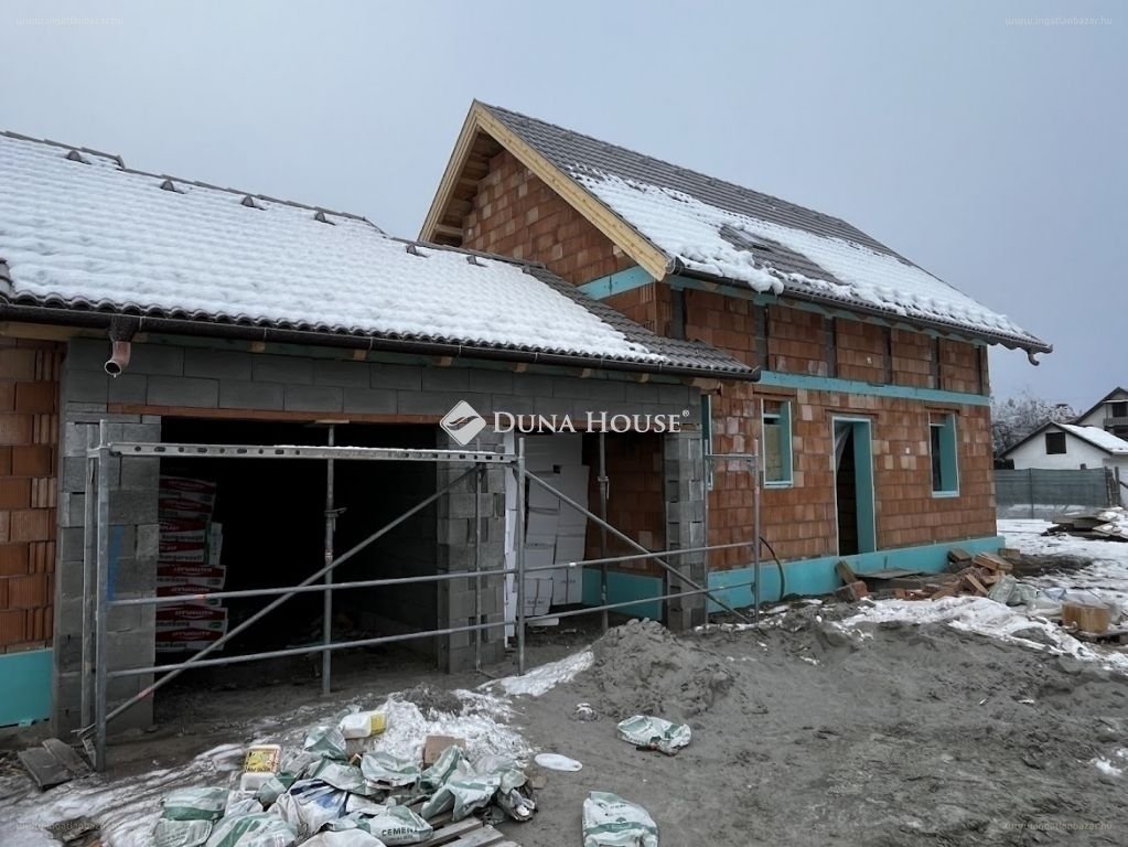 5 bed · 103m² · Családi ház · 112.000.000 ft