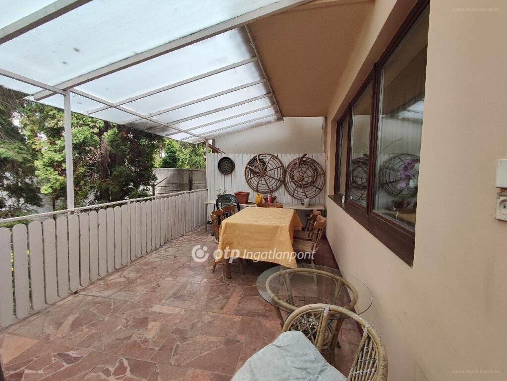 Ház · 4 hálószoba · 191 m² · 184.900.000 Ft