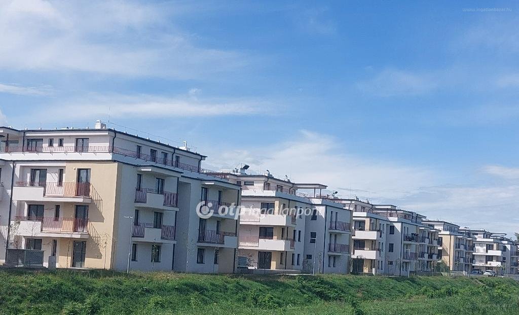 3 bed · 70m² · Lakás · 100.000.000 ft