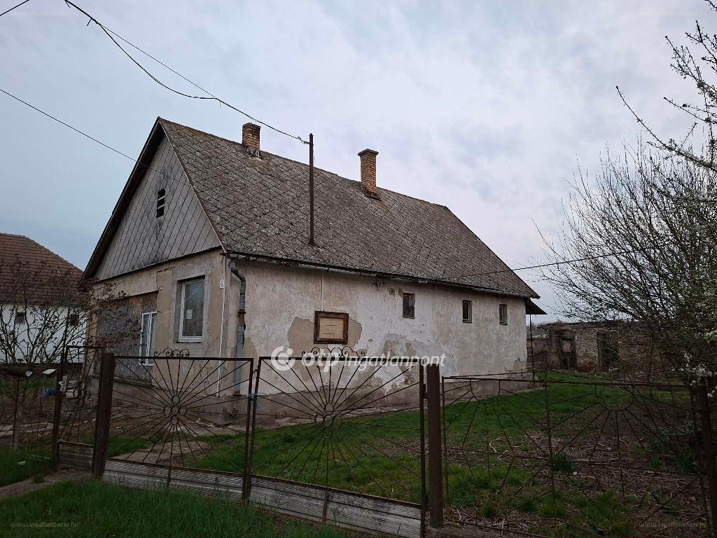 2 bed · 90m² · Családi ház · 9.900.000 ft
