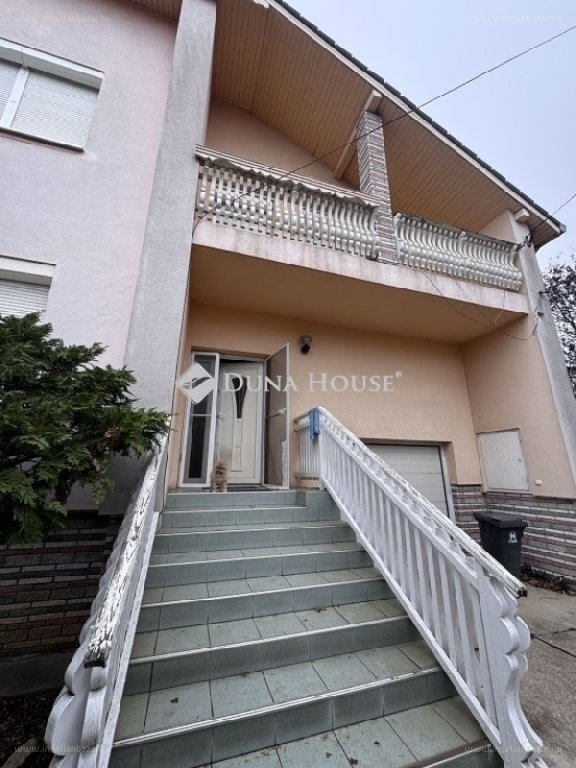 5 bed · 211m² · Családi ház · 139.990.000 ft