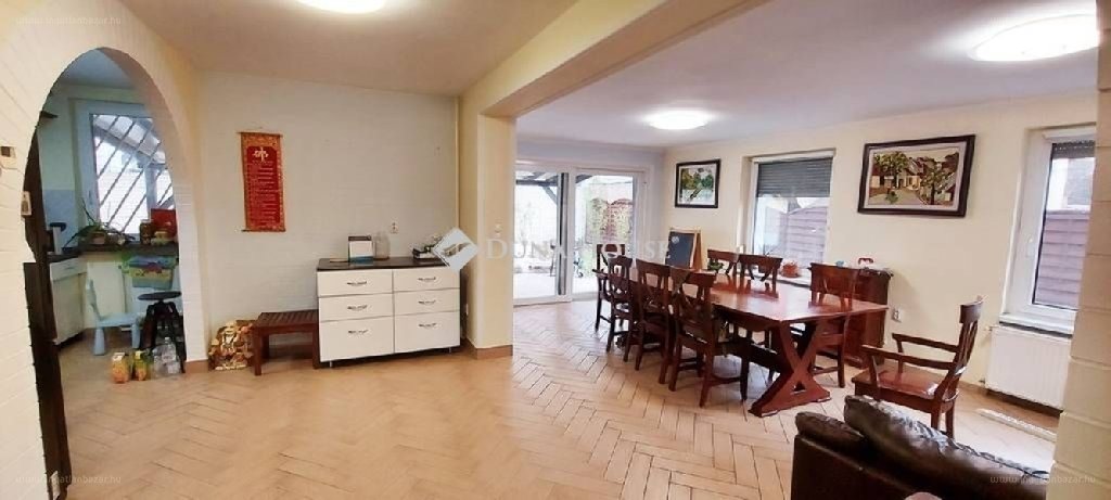 5 bed · 220m² · Ház · 160.000.000 ft