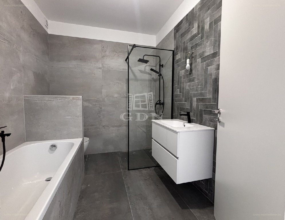 3 bed · 85m² · Lakás · 84.500.000 ft