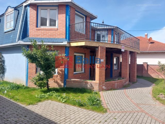 Ház · 7 hálószoba · 310 m² · 160.000.000 Ft
